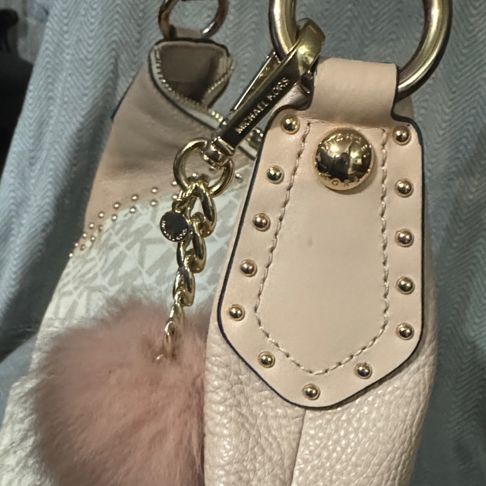 Michael Kors Beige and Pink Shoulder Bag - Picture 3 of 10
